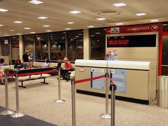 爆料!關(guān)閉電子設(shè)備的幕后-飛機上你所不知道的25個真相!